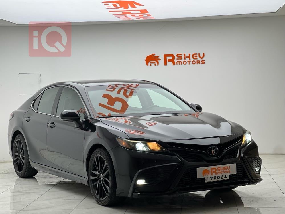 تۆیۆتا کامری